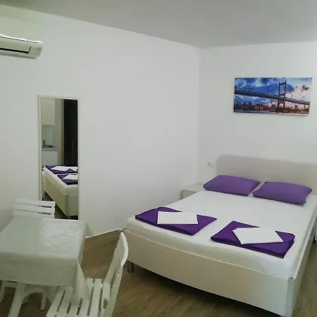Kapetanova Kci Baška Voda