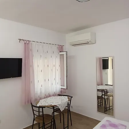 Kapetanova Kci *
